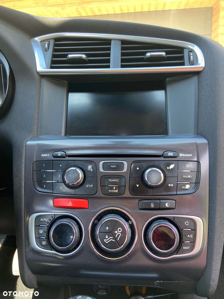 Citroën C4 HDi 90 Attraction - 16