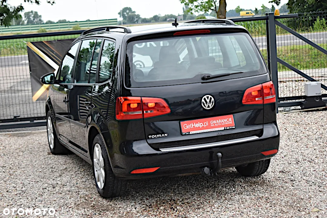 Volkswagen Touran - 13