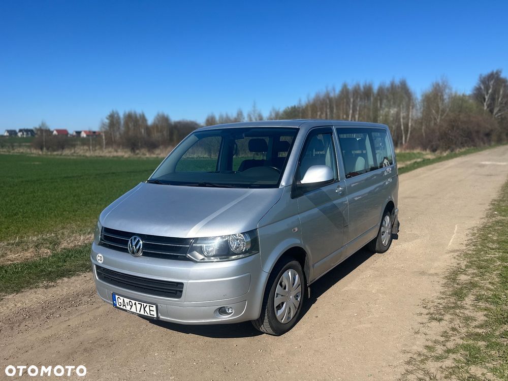 Volkswagen Caravelle - 2