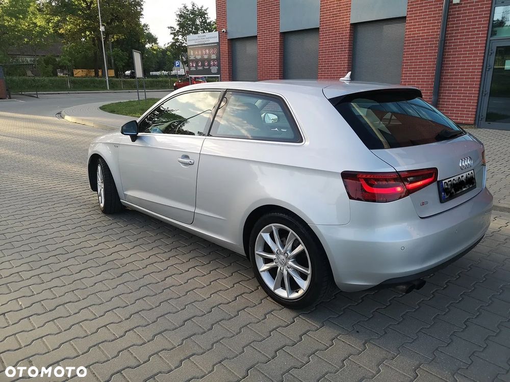 Audi A3 Sportback 1.4 TFSI cylinder on demand S line Sportpaket - 5