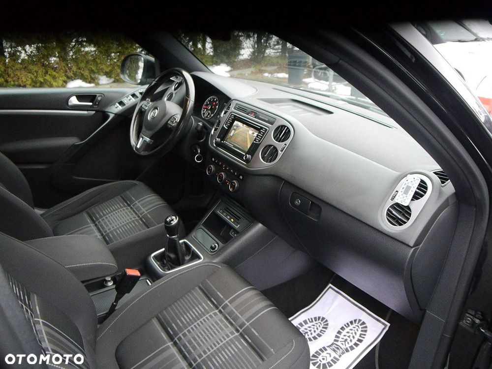 Volkswagen Tiguan 1.4 TSI BlueMotion Technology Lounge Sport & Style - 26