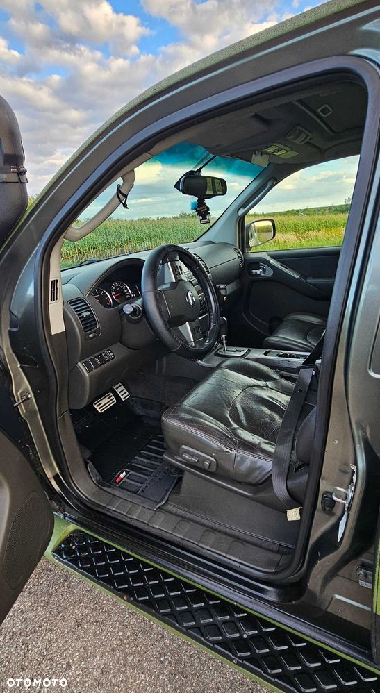 Nissan Pathfinder - 7