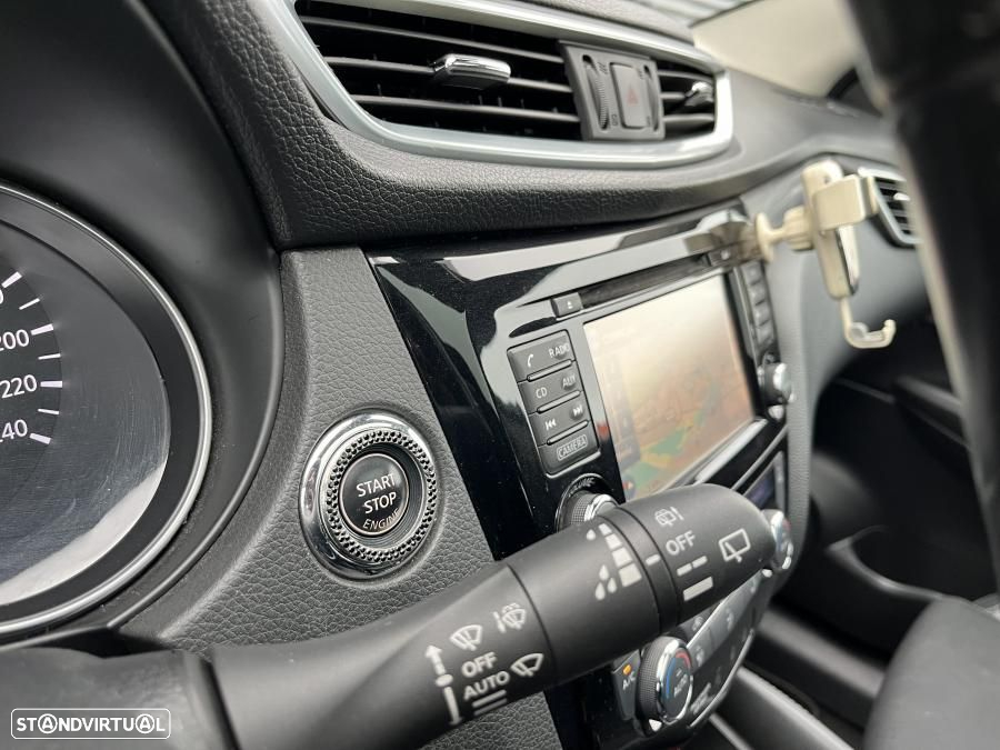 Nissan Qashqai 1.5 dCi N-Connecta Led - 16