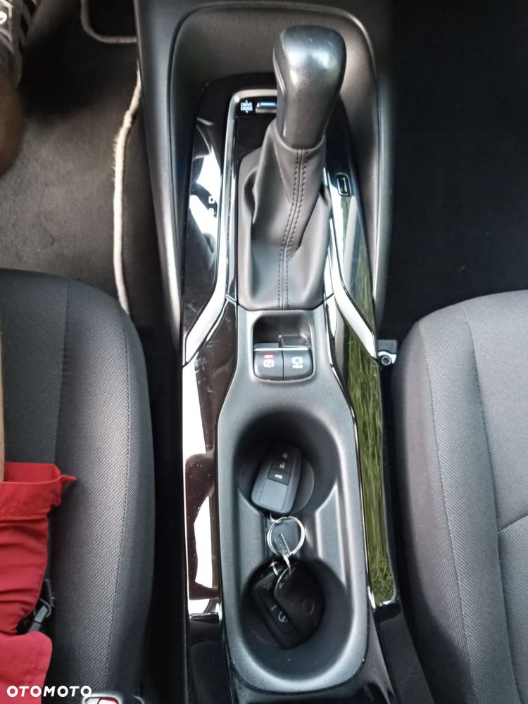 Toyota Corolla 1.8 Hybrid Comfort - 25