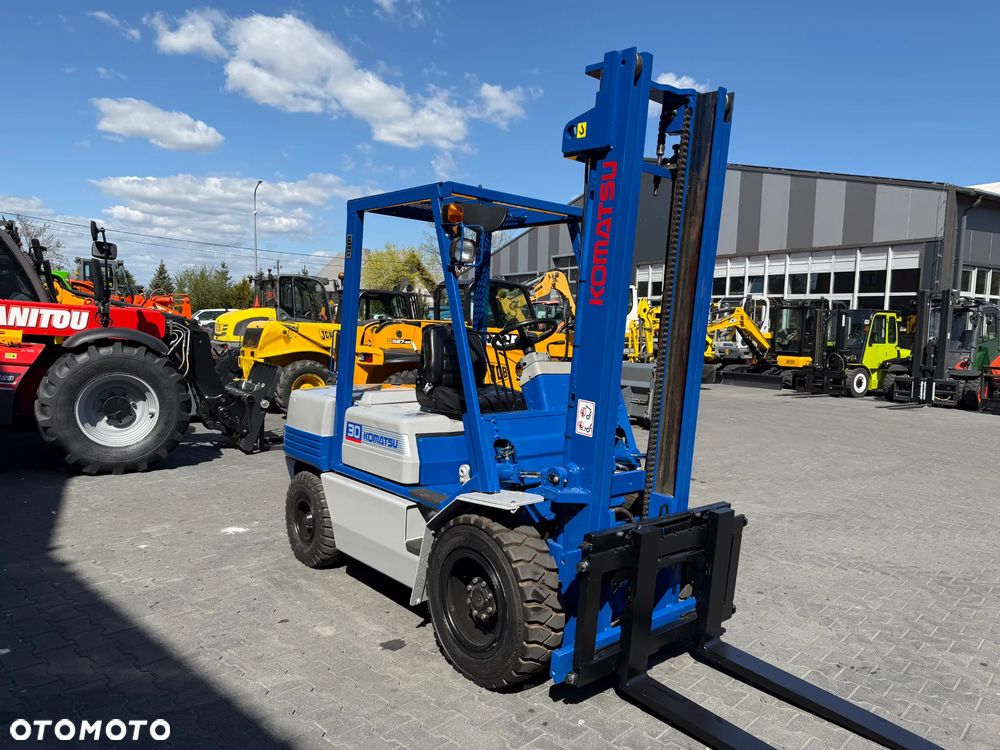 Komatsu FD30T-11E - 7