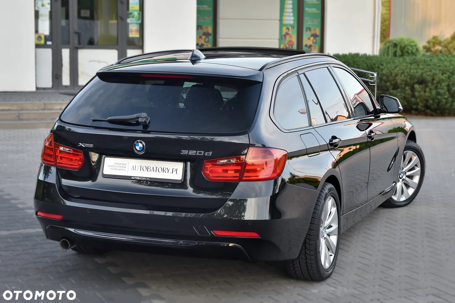 BMW Seria 3 320d Touring xDrive Sport Line - 14