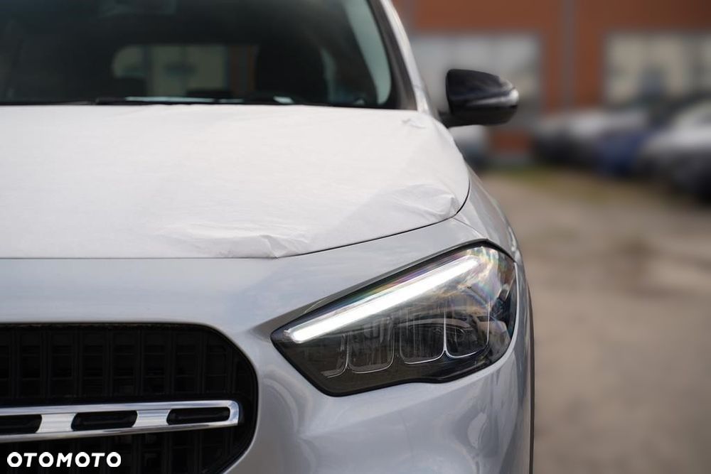 Mercedes-Benz GLA 200 mHEV Progressive 7G-DCT - 26