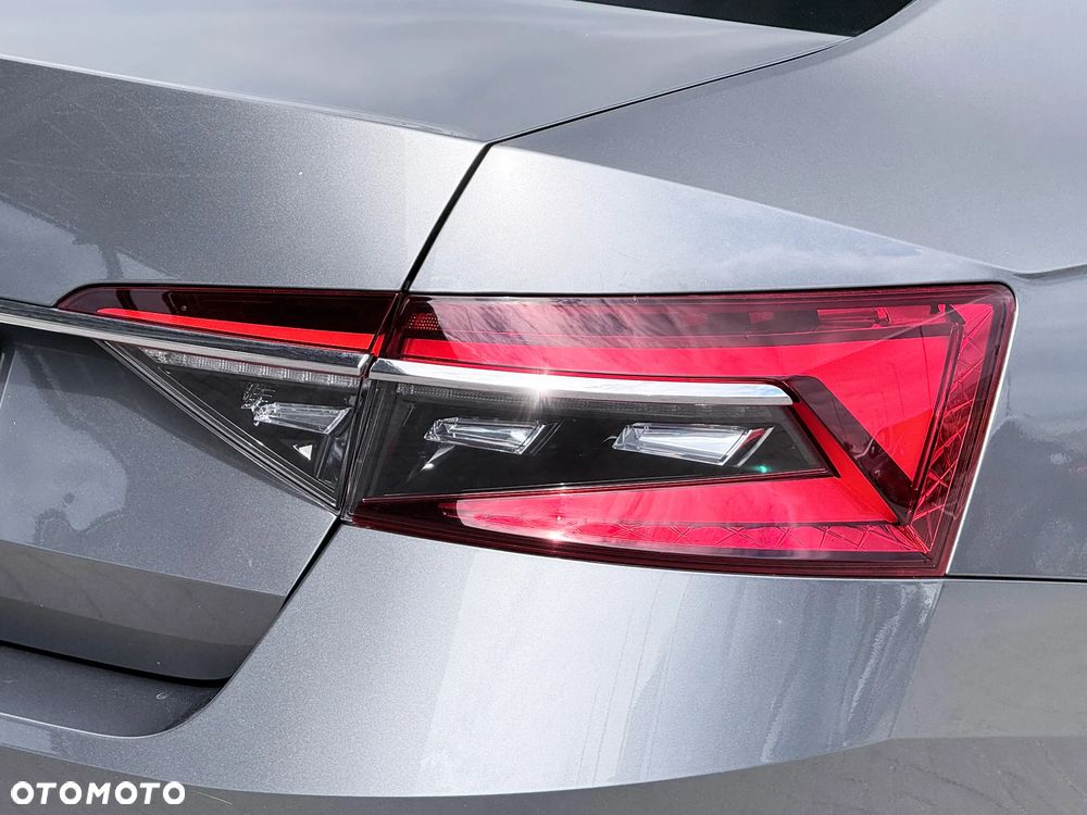 Skoda Superb 2.0 TSI Style DSG - 14