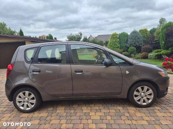 Mitsubishi Colt - 3
