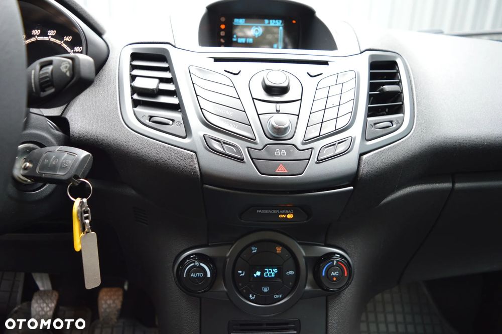 Ford Fiesta - 21