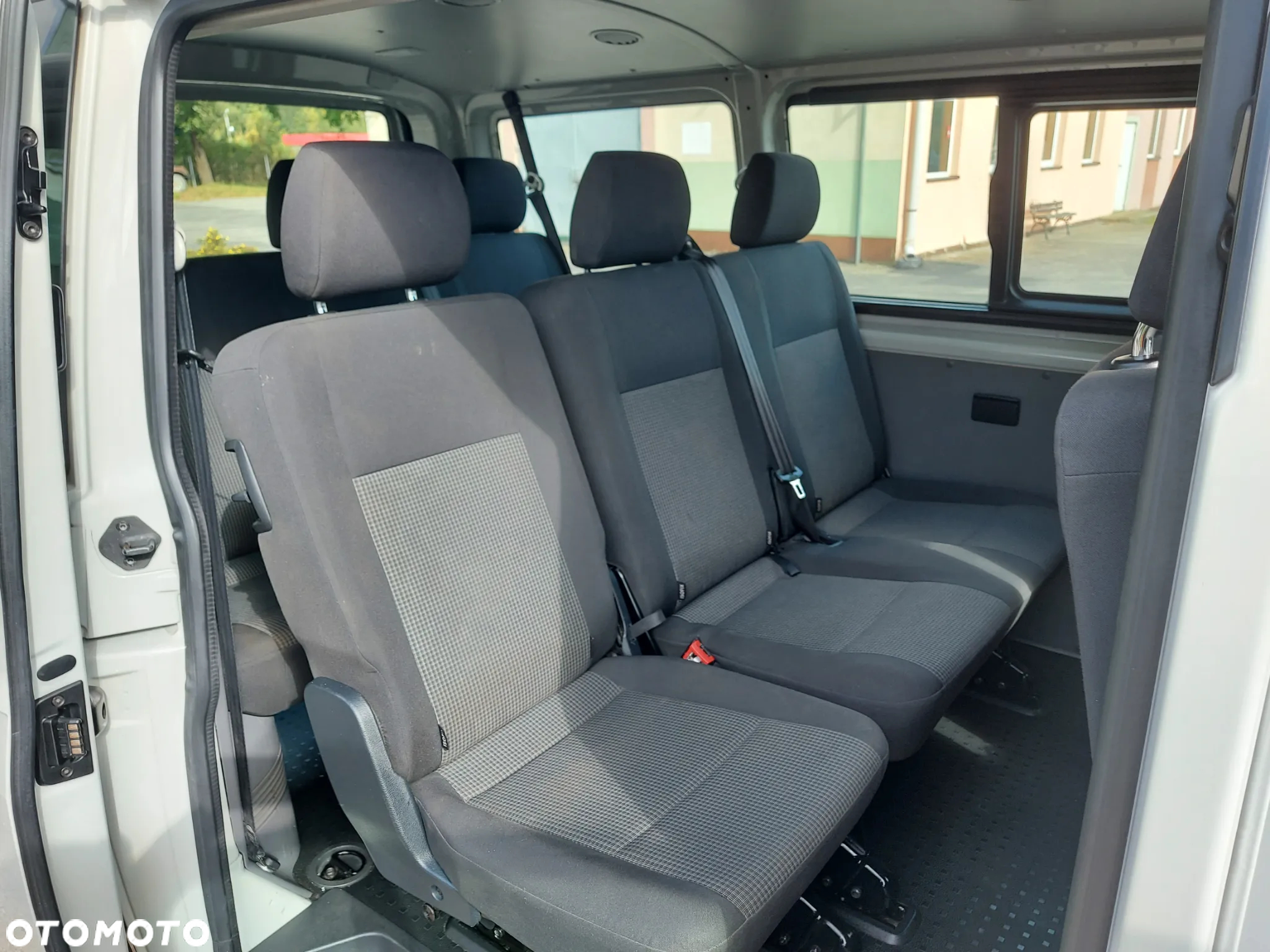 Volkswagen Caravelle 6.1 2.0 TDI L1 Comfortline - 11