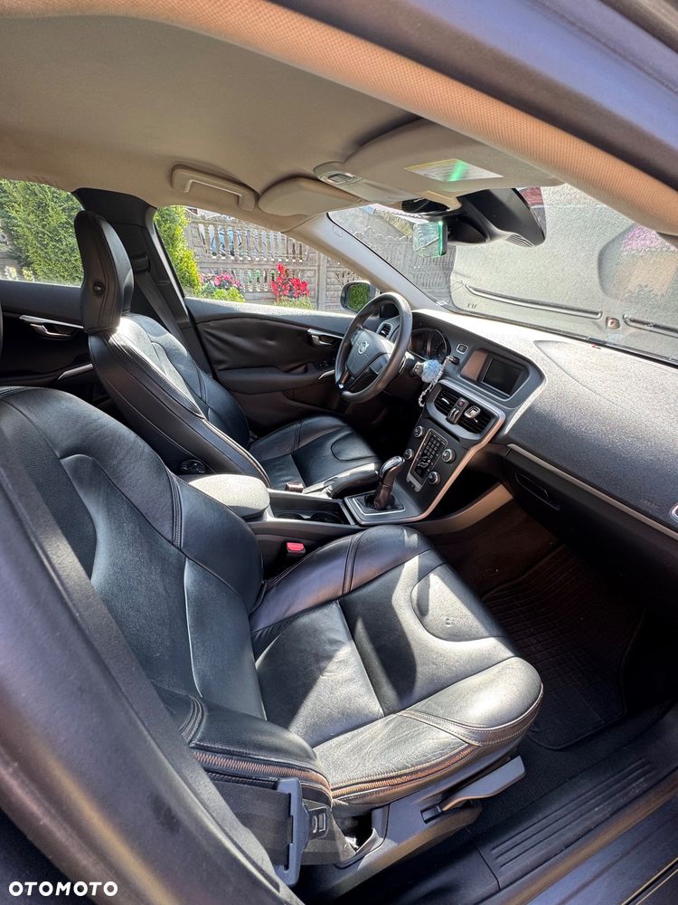 Volvo V40 D2 Base - 5