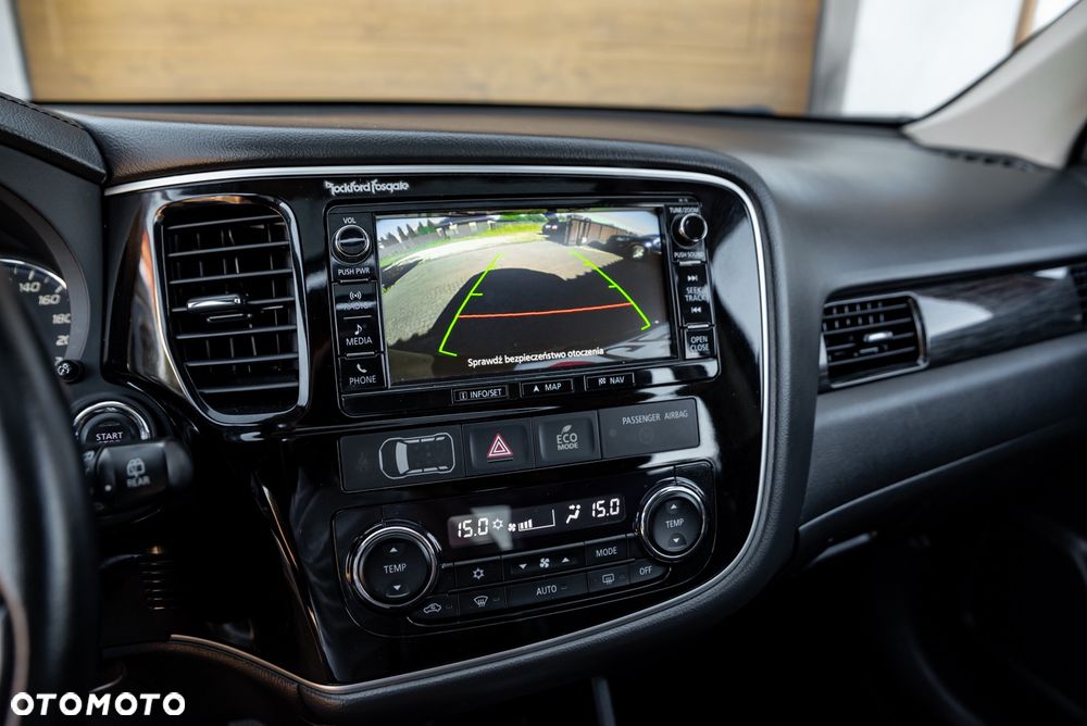Mitsubishi Outlander 2.2 DI-D 4WD Automatik Invite - 37