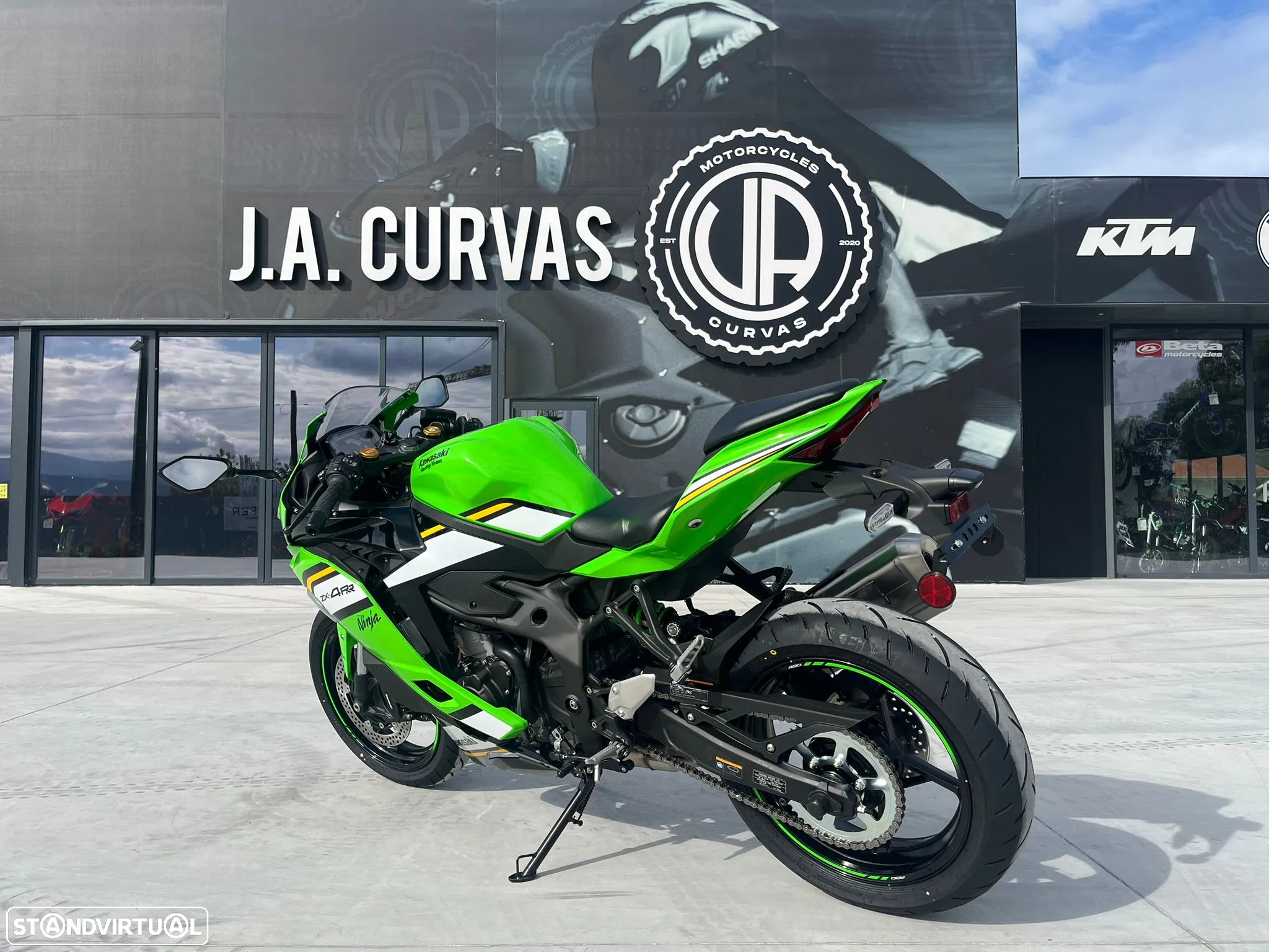 Kawasaki Ninja ZX-4RR - 8