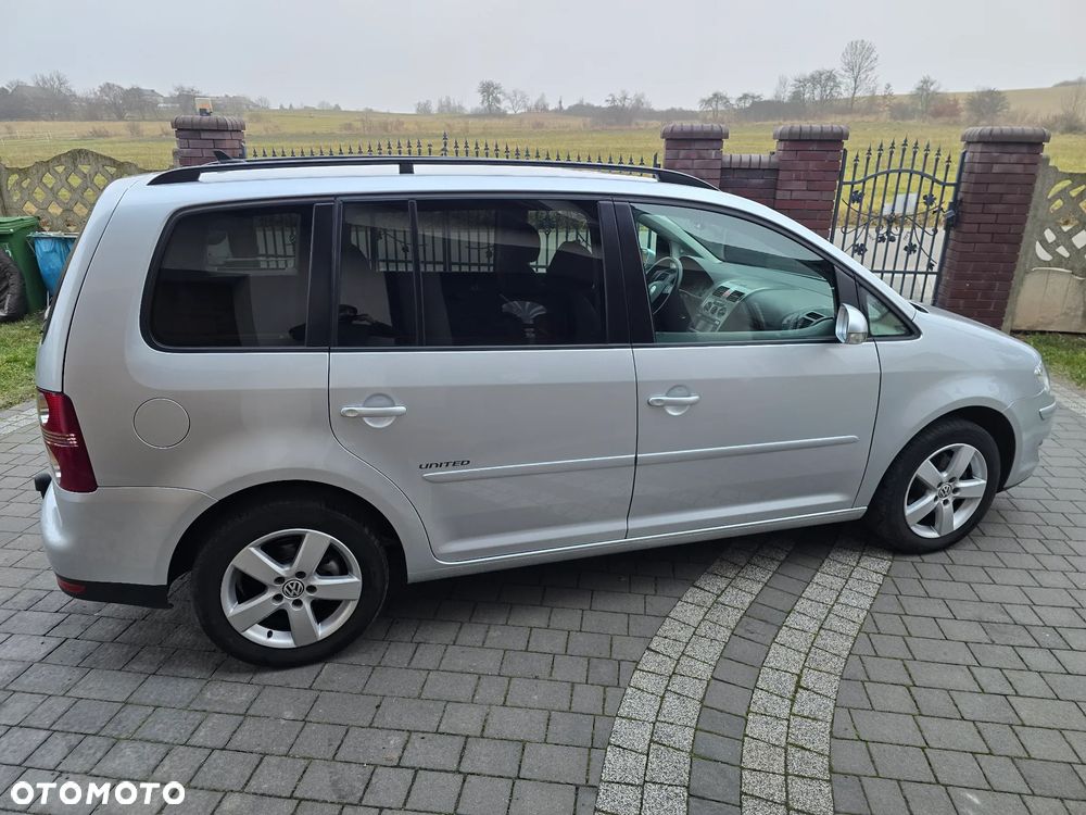 Volkswagen Touran 1.6 United - 6