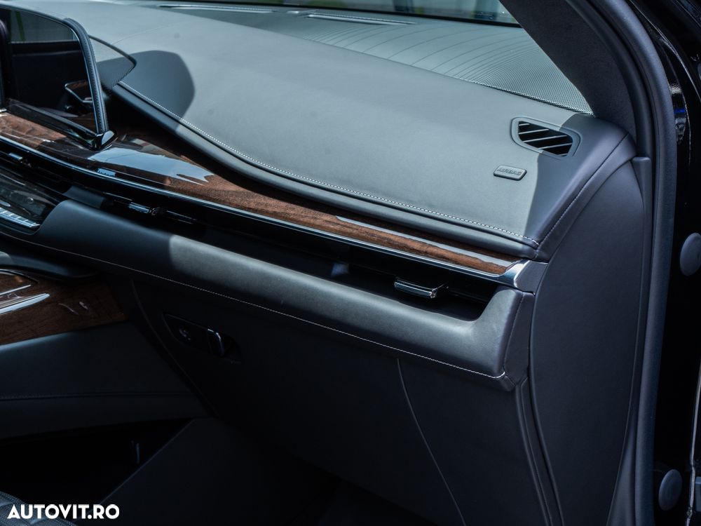 Cadillac Escalade - 39