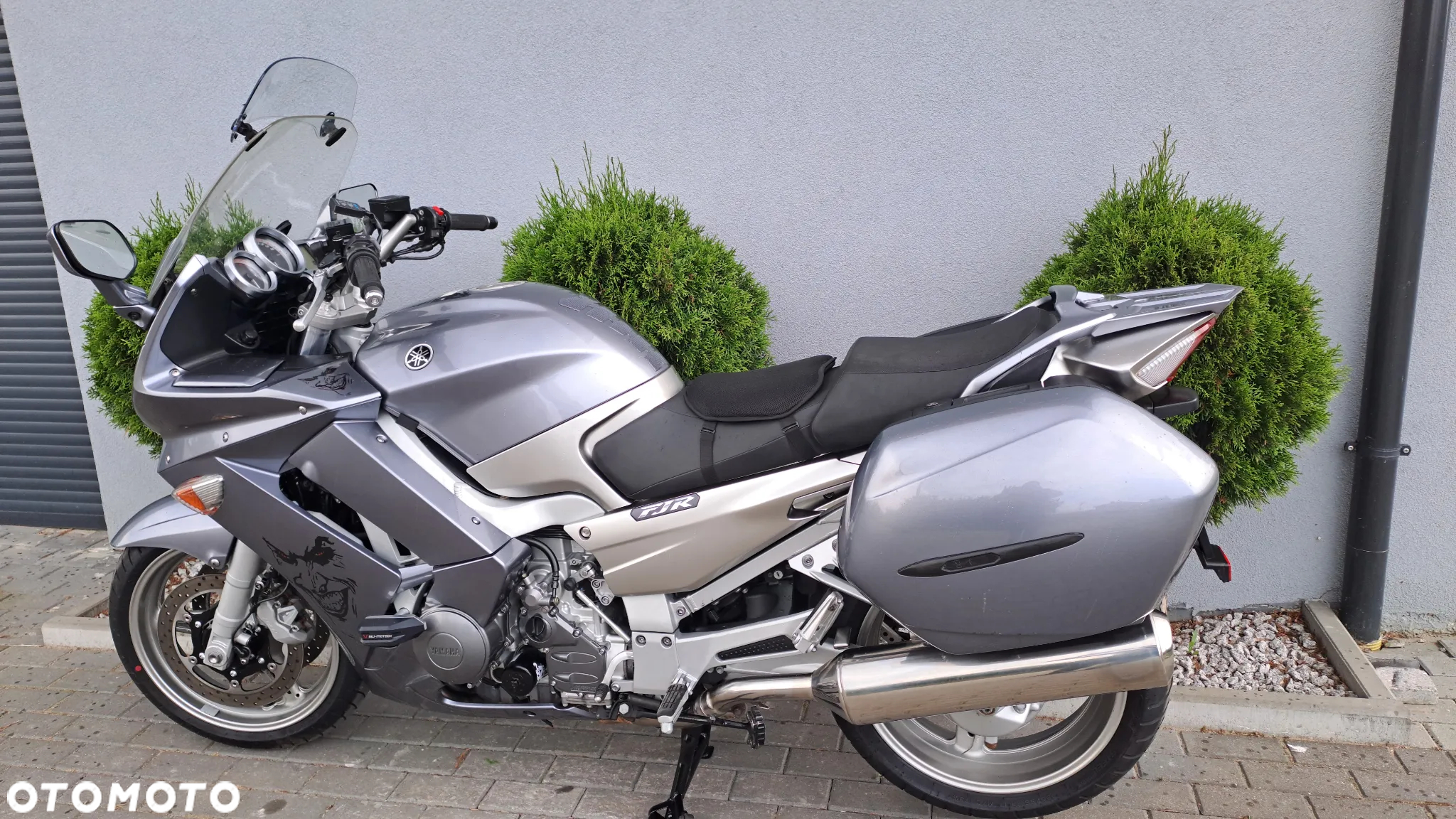 Yamaha FJR - 7