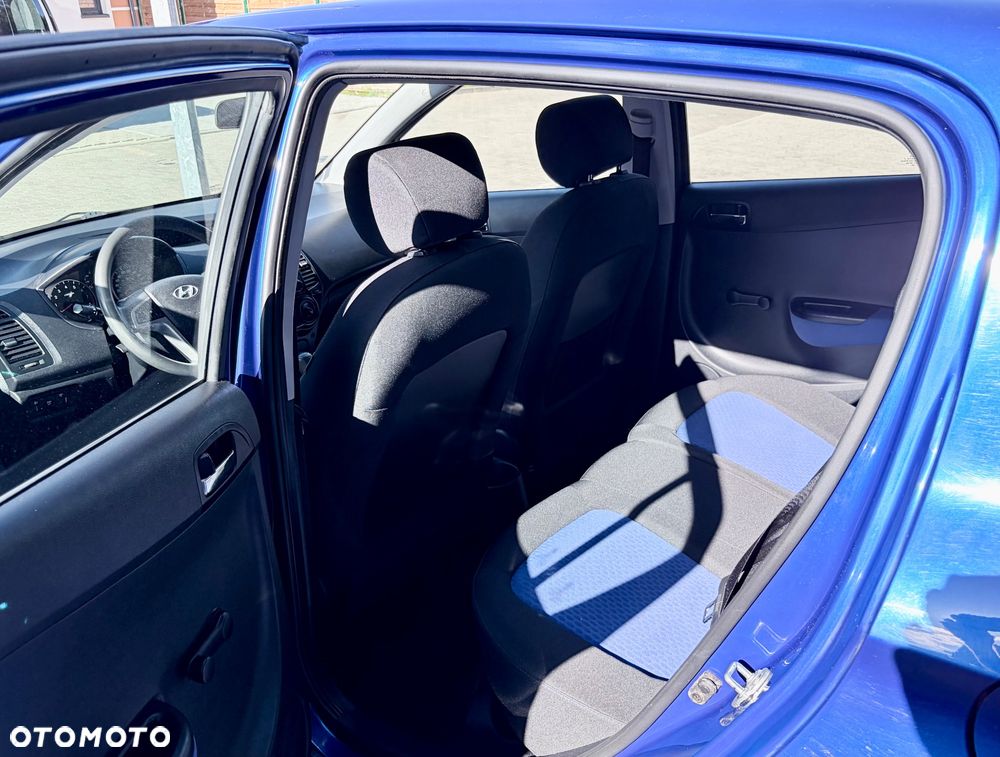 Hyundai i20 - 13