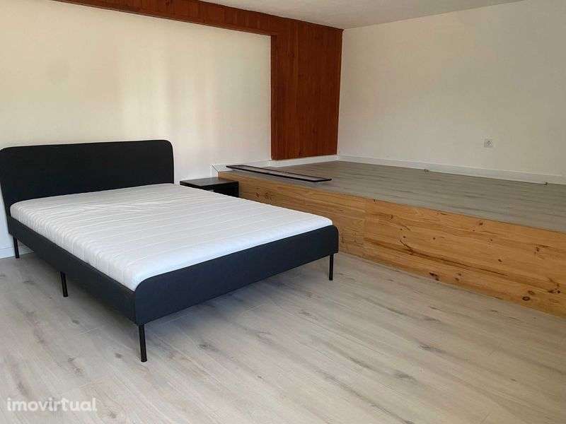 T2 com Lareira e Estacionamento Privado – Terrugem - Grande imagem: 3/10