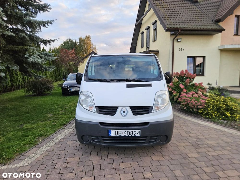 Renault Trafic Passenger Expression - 8