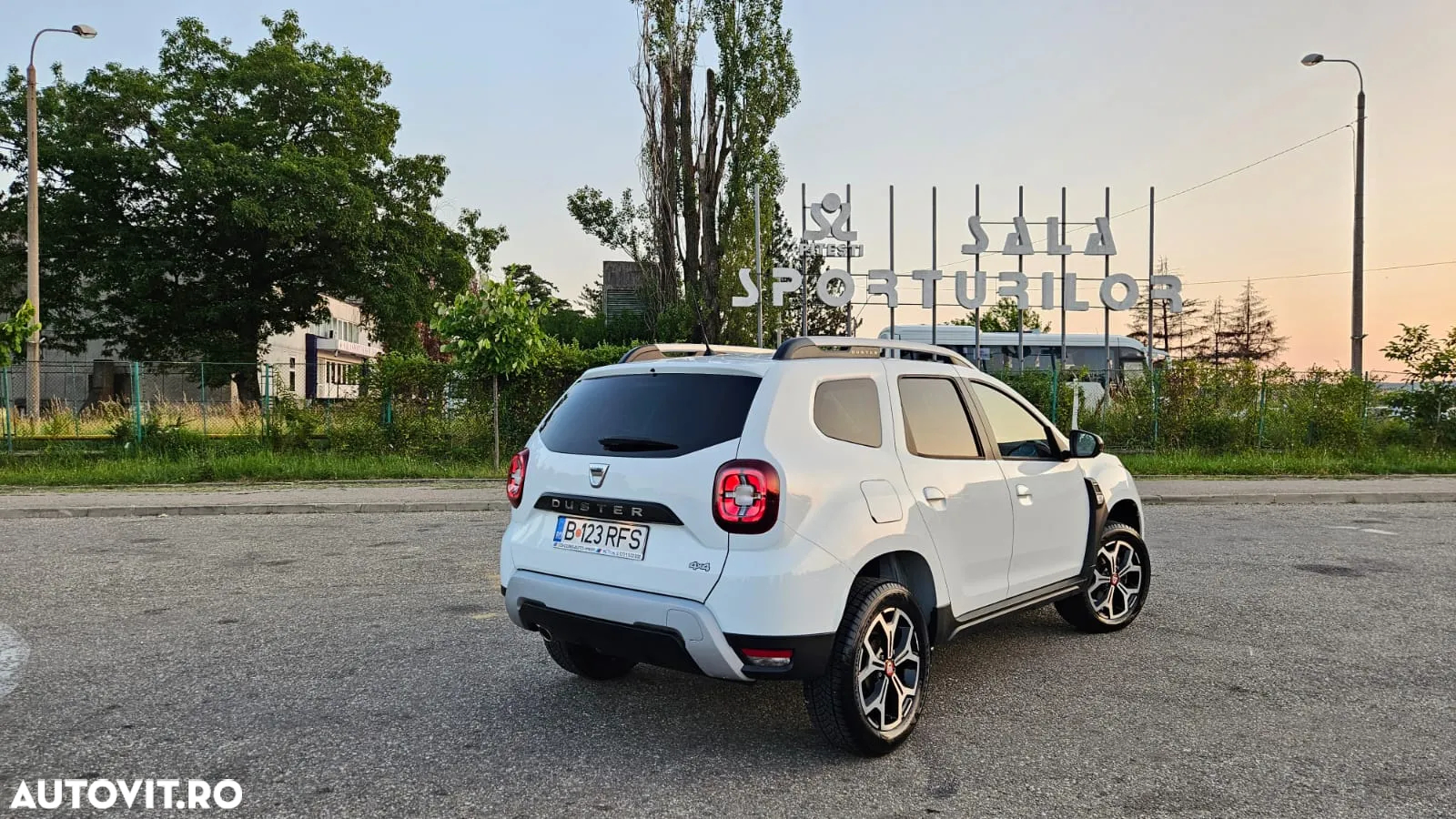 Dacia Duster 1.5 Blue dCi 4WD SL Techroad - 3