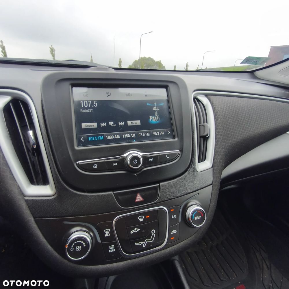 Chevrolet Malibu - 12