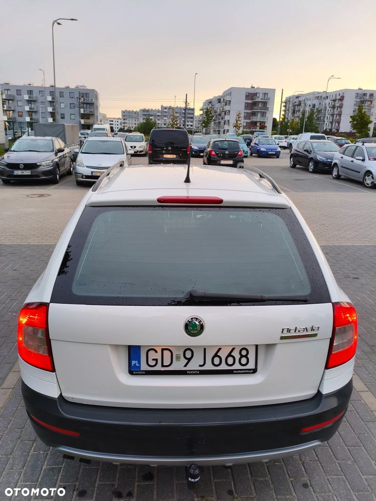 Skoda Octavia Scout 2.0 TDI DPF DSG - 4