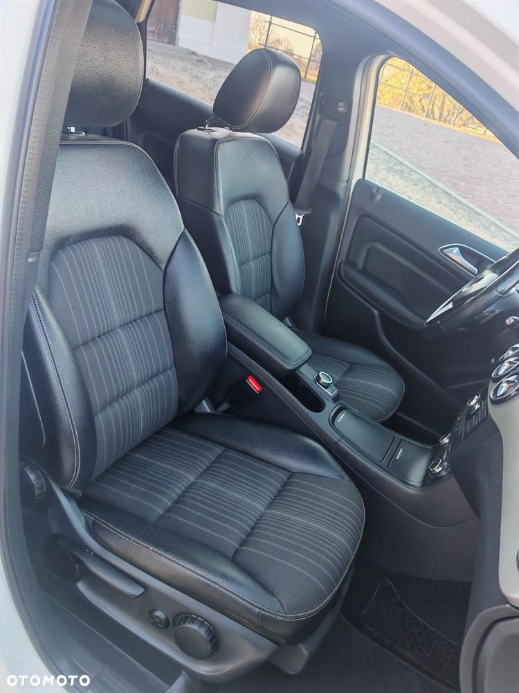 Mercedes-Benz Klasa B 180 CDI 7G-DCT - 32