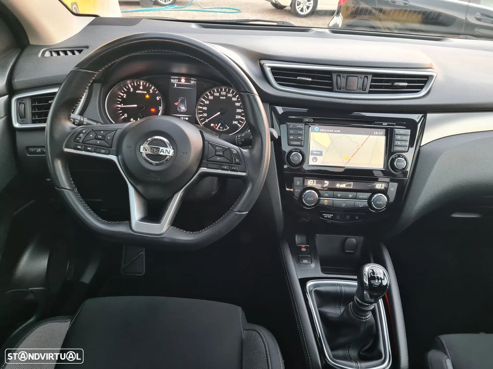 Nissan Qashqai 1.2 DIG-T N-Connecta - 17