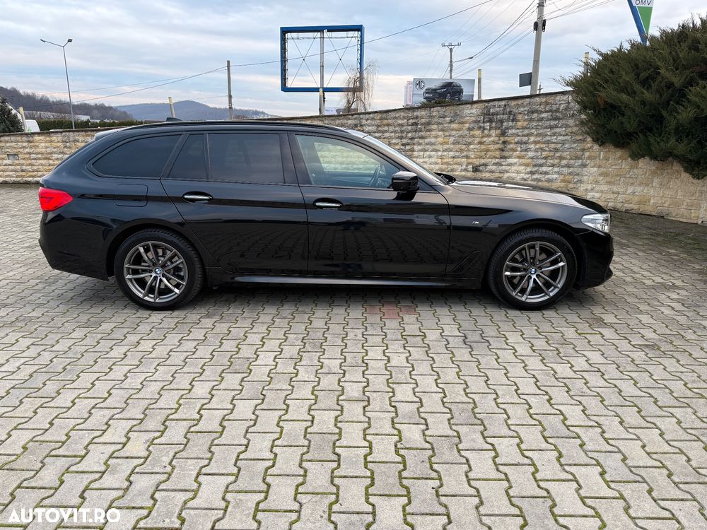 BMW Seria 5 520d Touring Aut. M Sport Edition - 9
