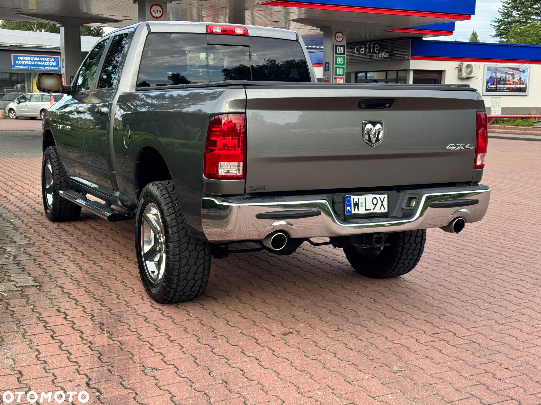 Dodge RAM 1500 5.7 4x4 - 6