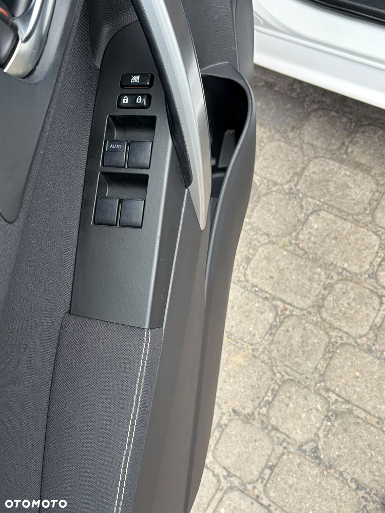 Toyota Auris - 10