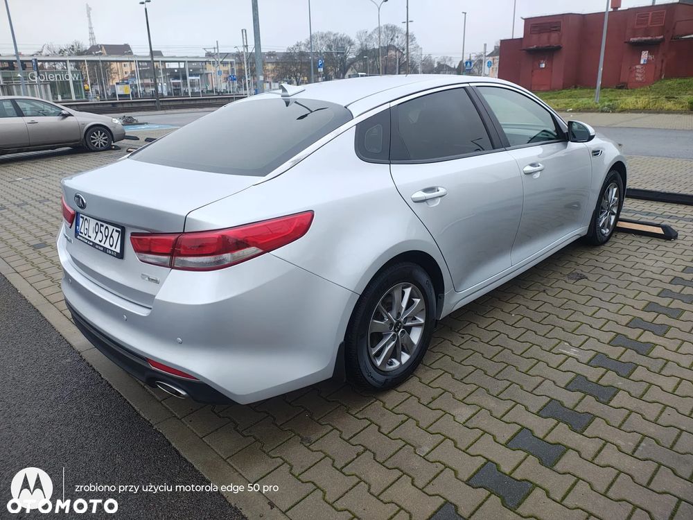 Kia Optima 1.7 CRDI L DCT - 9