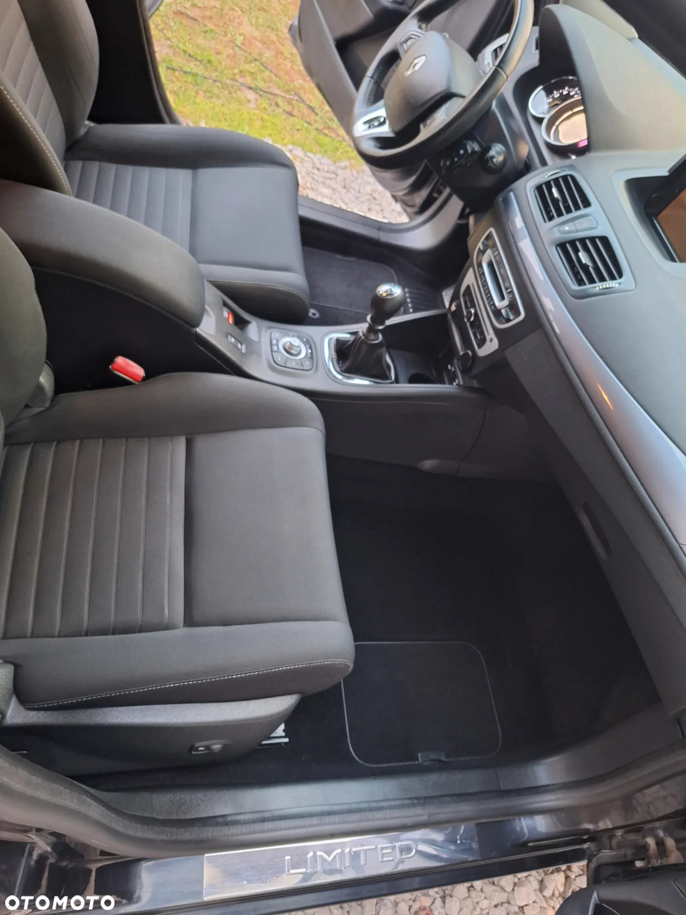 Renault Megane 1.6 16V 110 LIMITED - 8
