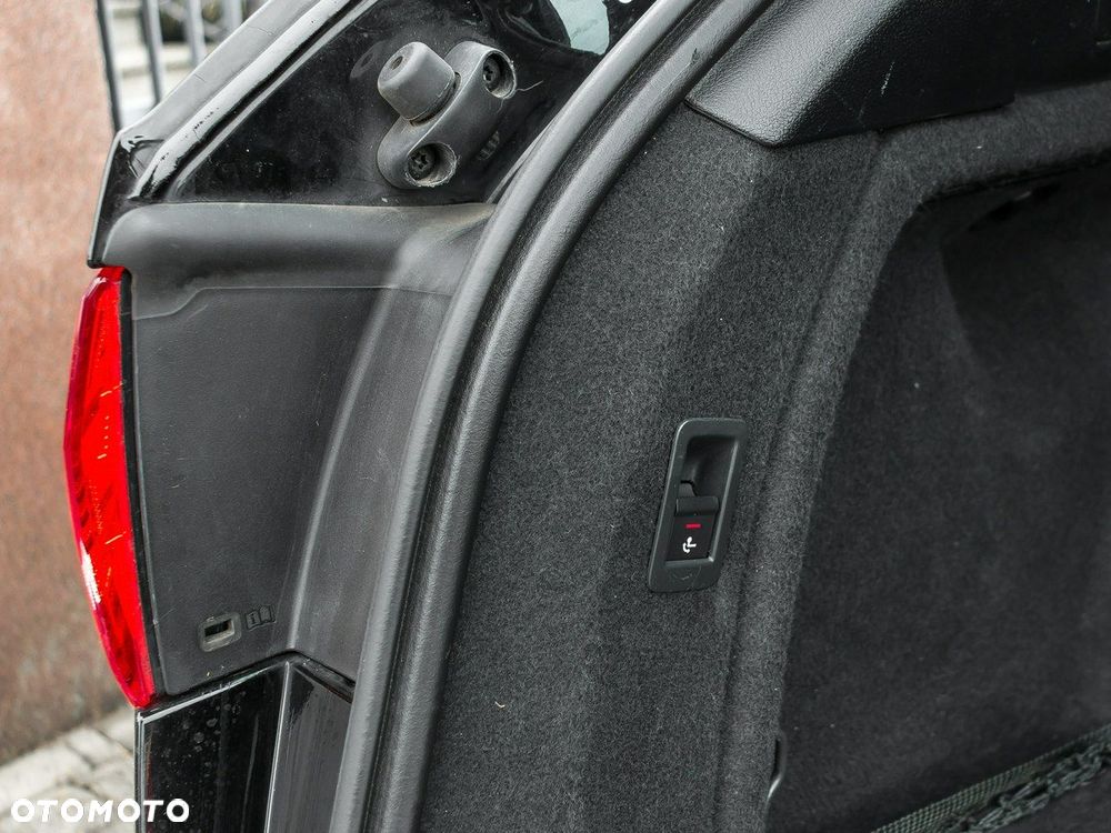 Audi A4 Avant 2.0 TDI Sport - 11