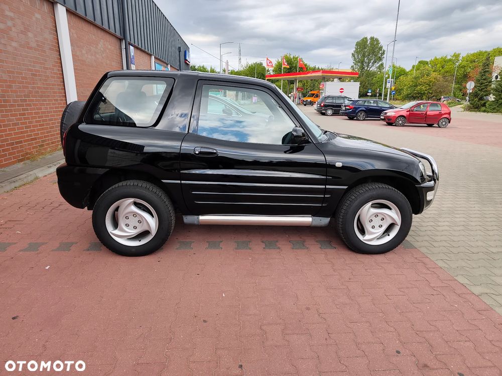 Toyota RAV4 2.0 Special - 4