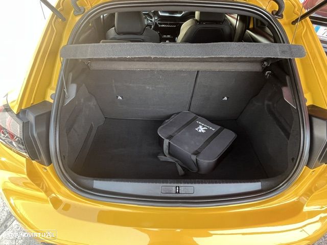 Peugeot e-208 GT Pack - 7