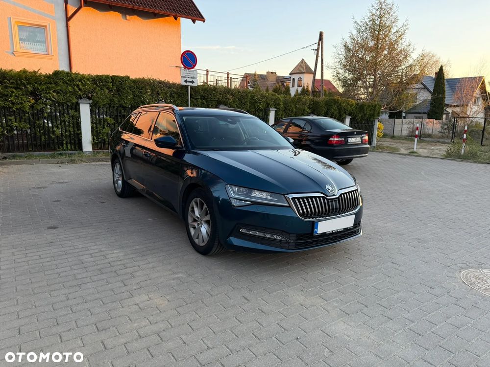 Skoda Superb 2.0 TDI SCR Ambition DSG - 3