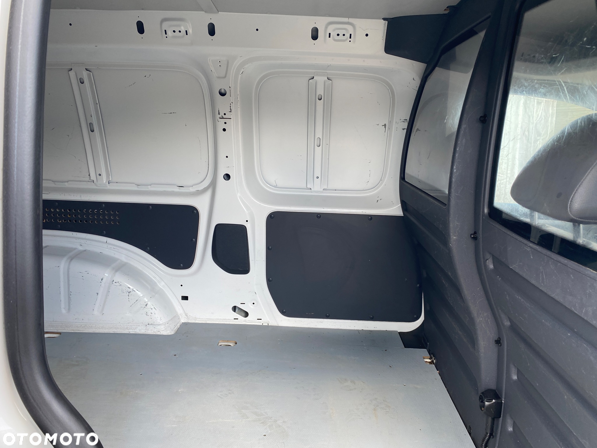 Volkswagen CADDY - 24