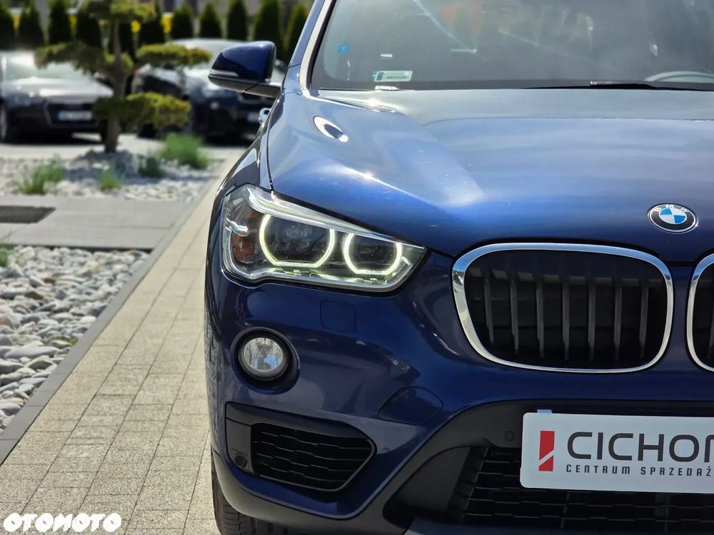 BMW X1 sDrive16d xLine - 33
