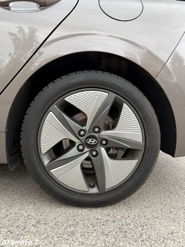 Hyundai IONIQ 1.6 GDI Premium - 31