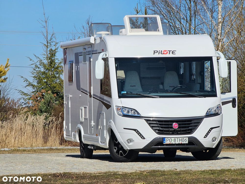 PILOTE ESSENTIEL, model G740 C - 14
