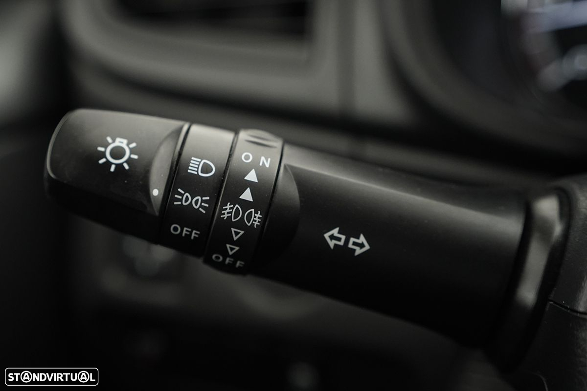 Mitsubishi L200 2.3 DI-D Strakar Space Cab Intense 4WD - 21