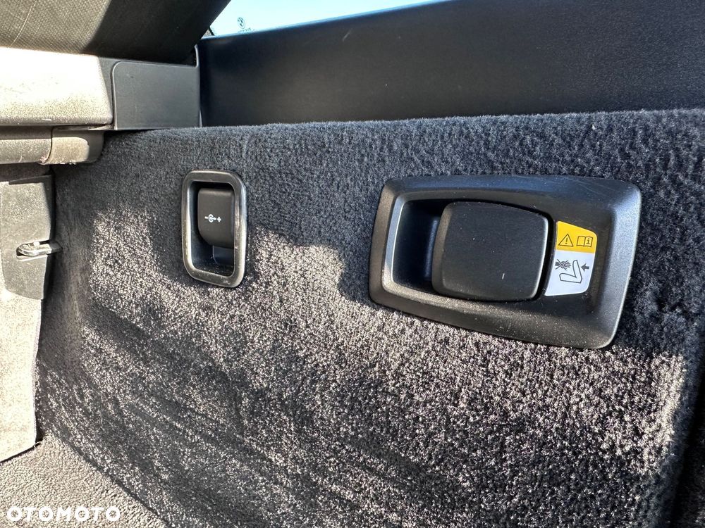 BMW Seria 5 530d xDrive - 13