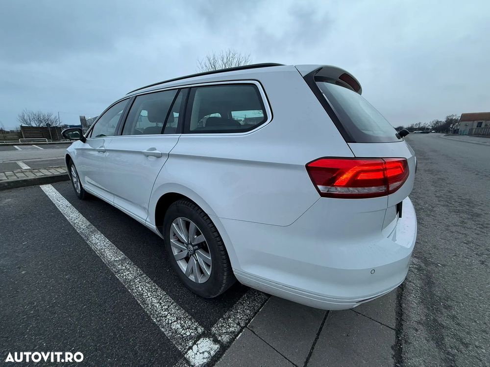 Volkswagen Passat 2.0 TDI SCR DSG Comfortline - 5