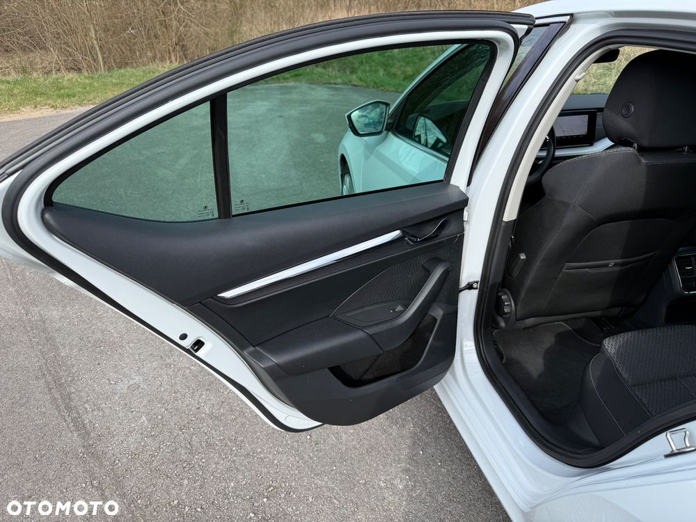 Skoda Octavia 2.0 TDI Style DSG - 13