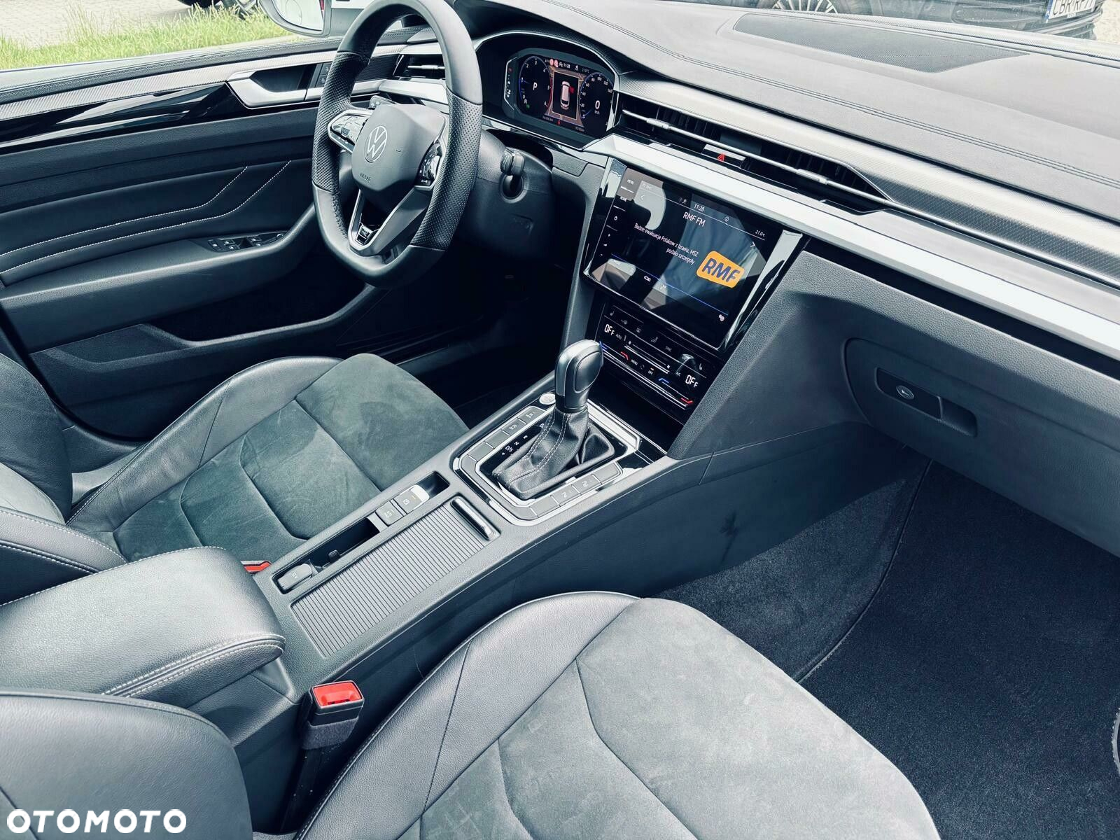 Volkswagen Arteon 2.0 TDI R-Line DSG - 22