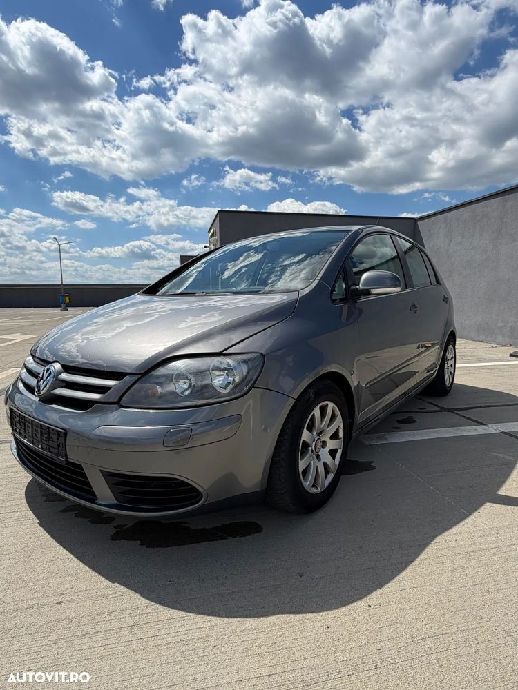 Volkswagen Golf - 2
