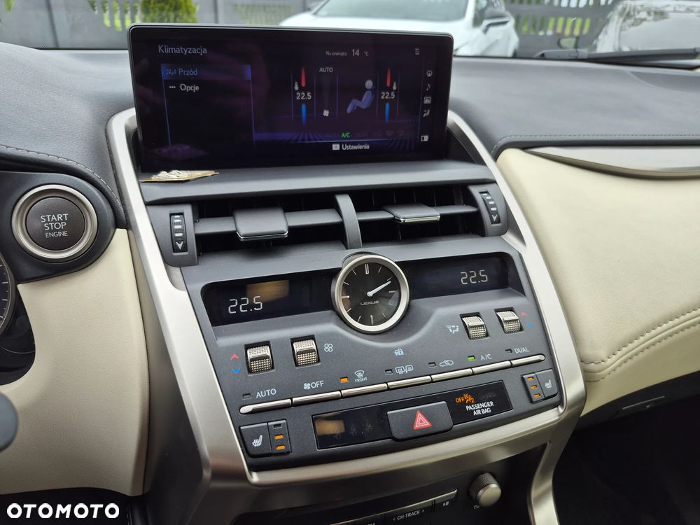 Lexus NX 300 F Impression AWD - 10