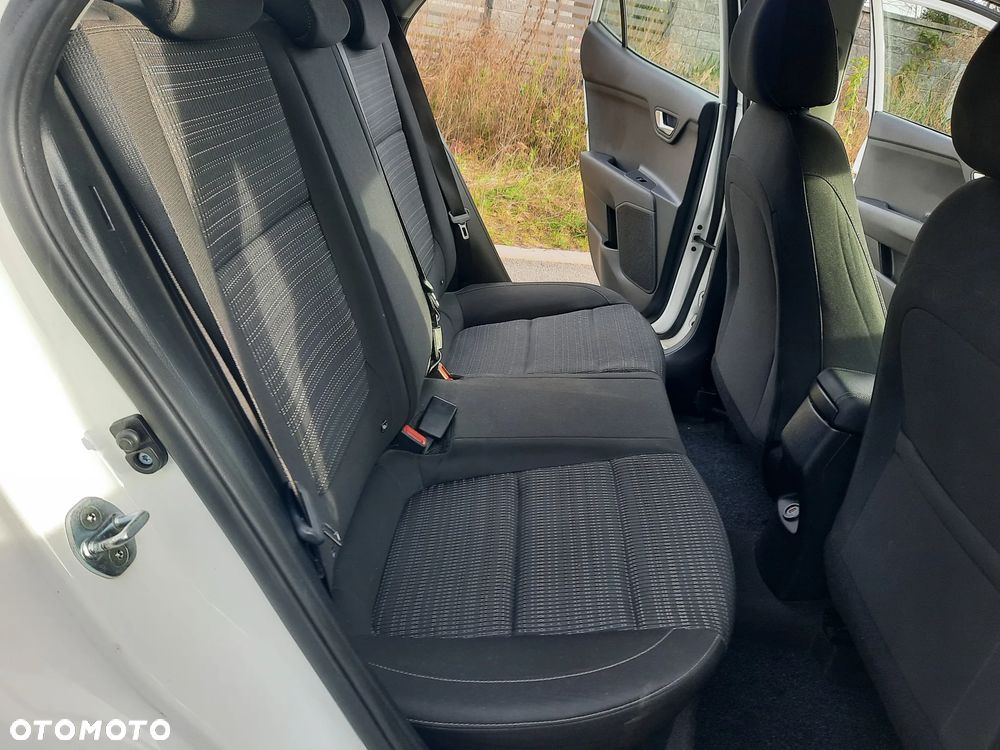 Kia Stonic 1.0 T-GDI L Business Line - 23